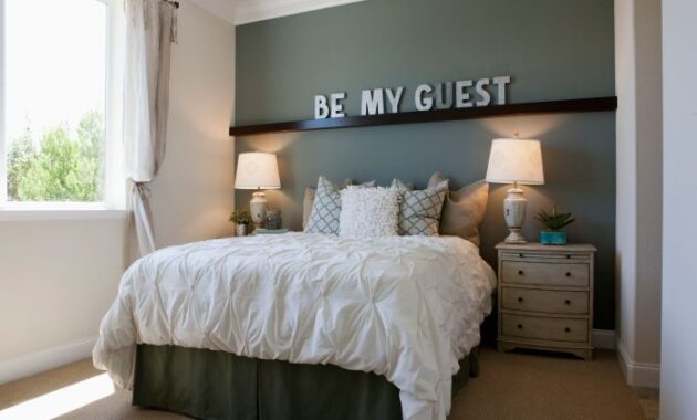 How to decorate small guest bedroom with furniture