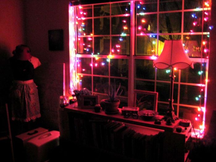 How to decorate christmas lights in bedroom