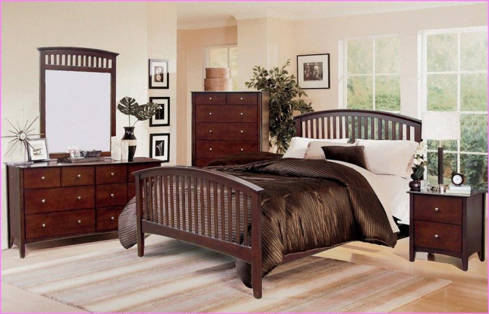 How to decorate a bedroom with mission furniture