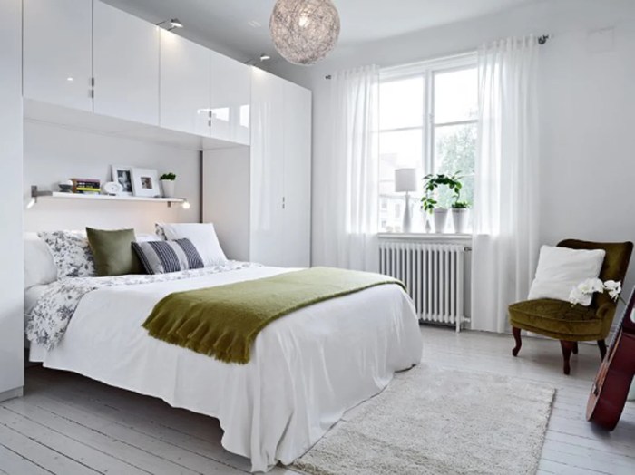 How to decorate bedroom white furniture