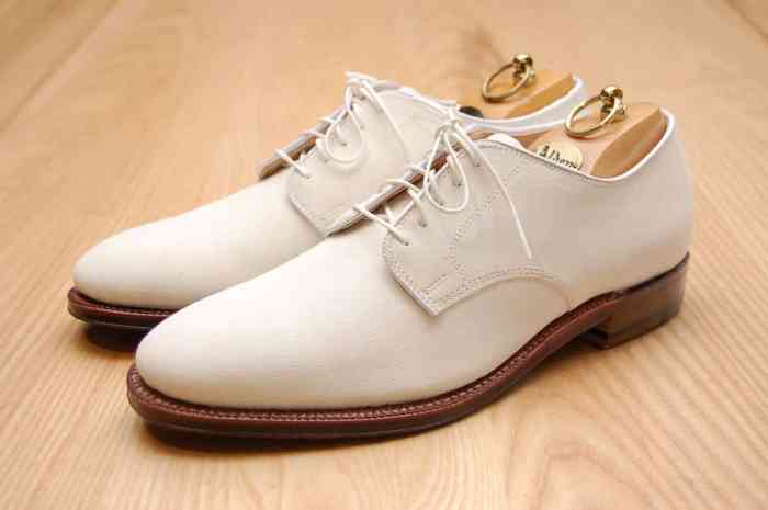 Mens white casual dress shoes